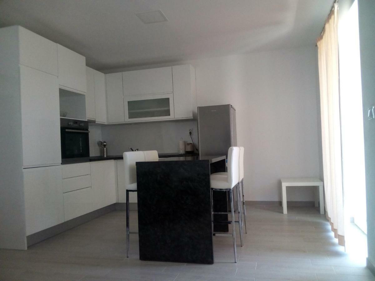 Apartmani Marija Jakir Брела Экстерьер фото
