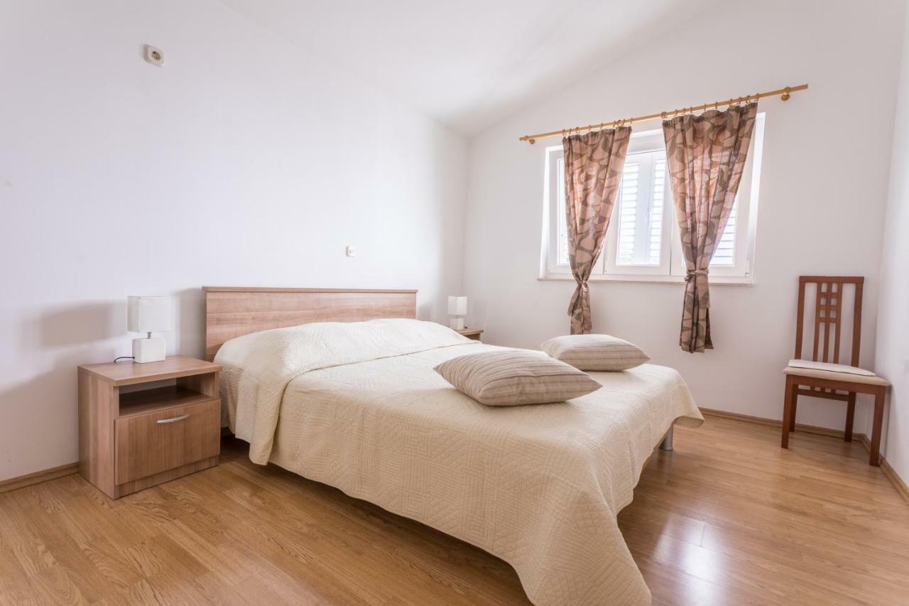 Apartmani Marija Jakir Брела Экстерьер фото