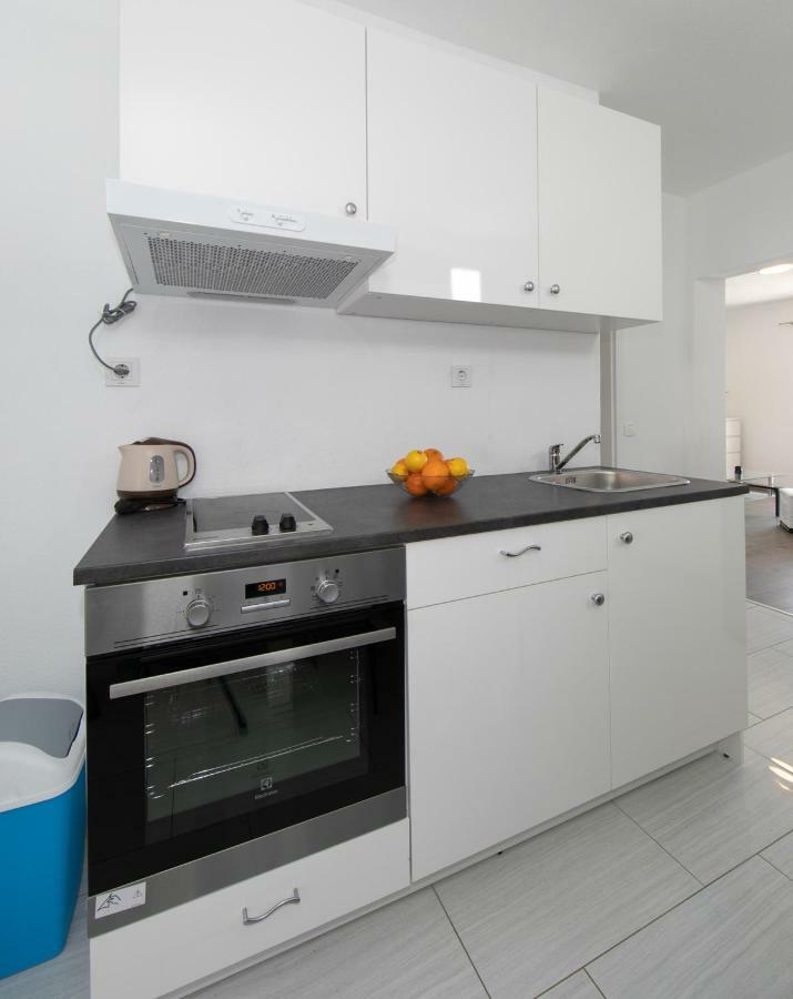 Apartmani Marija Jakir Брела Экстерьер фото