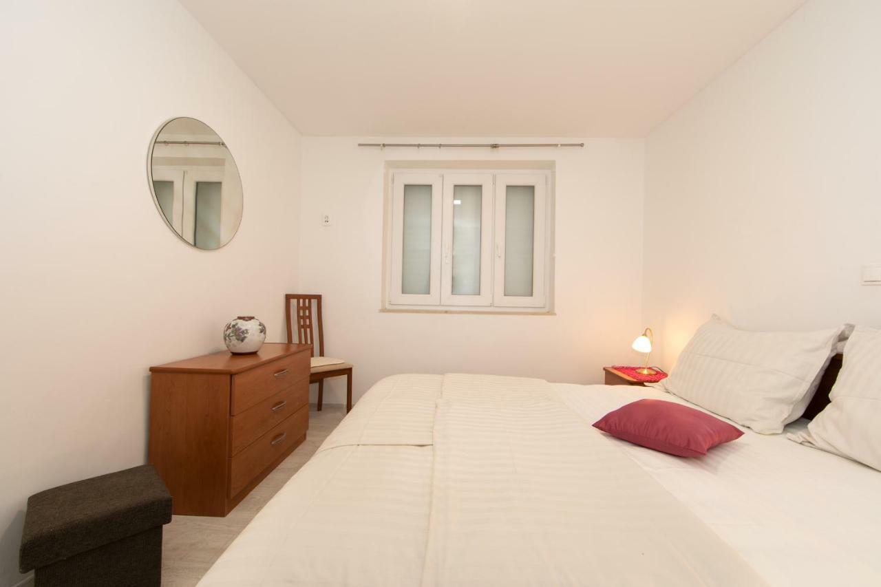 Apartmani Marija Jakir Брела Экстерьер фото